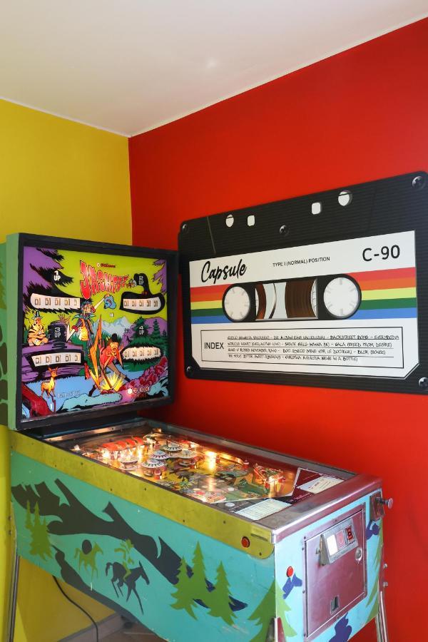 Capsule 90'S - Balneo - Sauna - Flipper - Billard - Netflix - Nintendo Switch & Jeux - 몽스 외부 사진